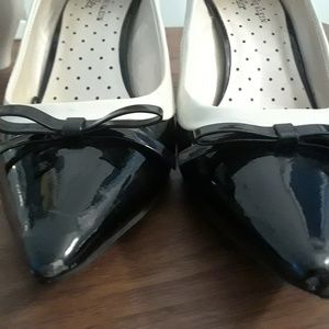 Anne Klein kitten heel